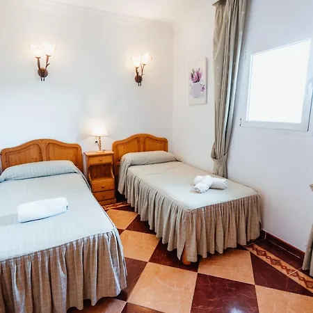 Apartamentos Punta Prima Beach 2*