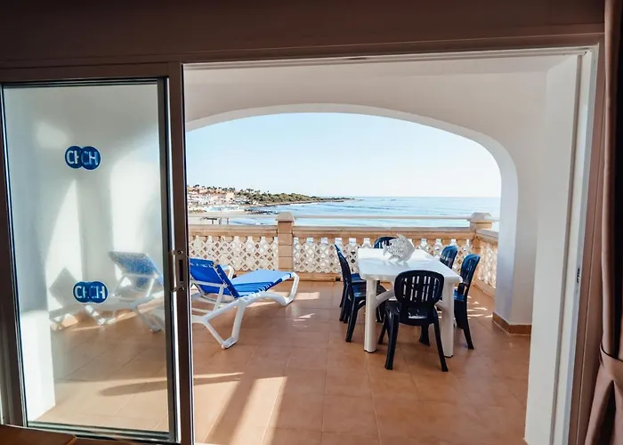 Apartamentos Punta Prima Beach 2* Punta Prima