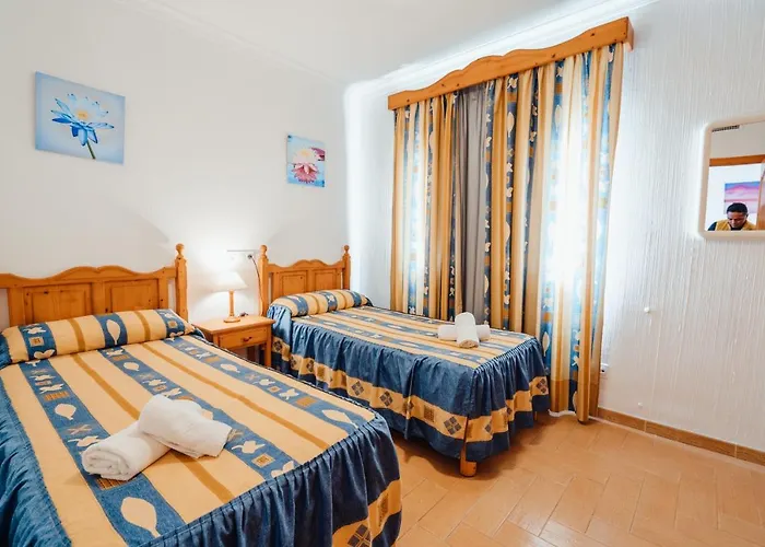 Apartamentos Punta Prima Beach 2* Punta Prima