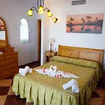 Apartamentos Punta Prima Beach 2* Punta Prima (Menorca)