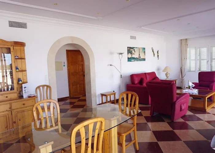 Apartamentos Punta Prima Beach 2*