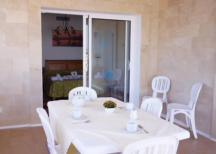 Apartamentos Punta Prima Beach 2*