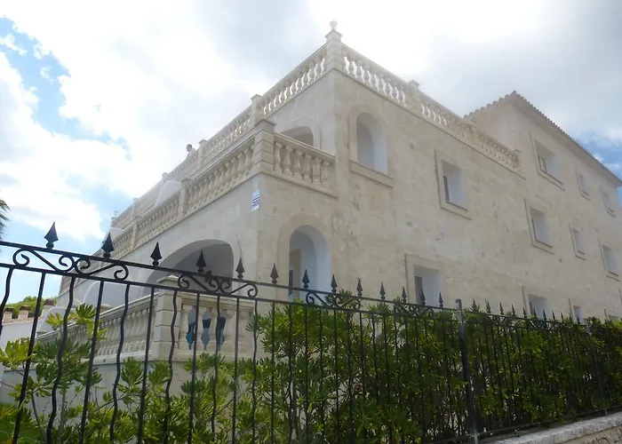 Apartamentos Punta Prima Beach 2*